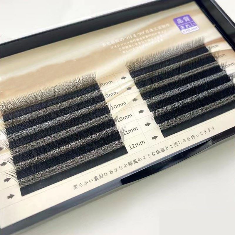 clover fanning lash